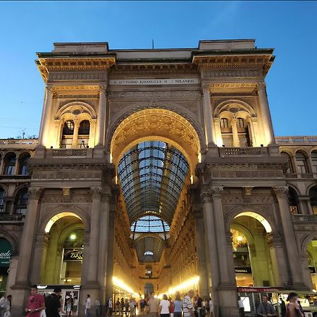 Gardone Apartment - Ampio Appartamento Con 2 Camere Da Letto - Comodo Per Duomo! Milano Exterior foto