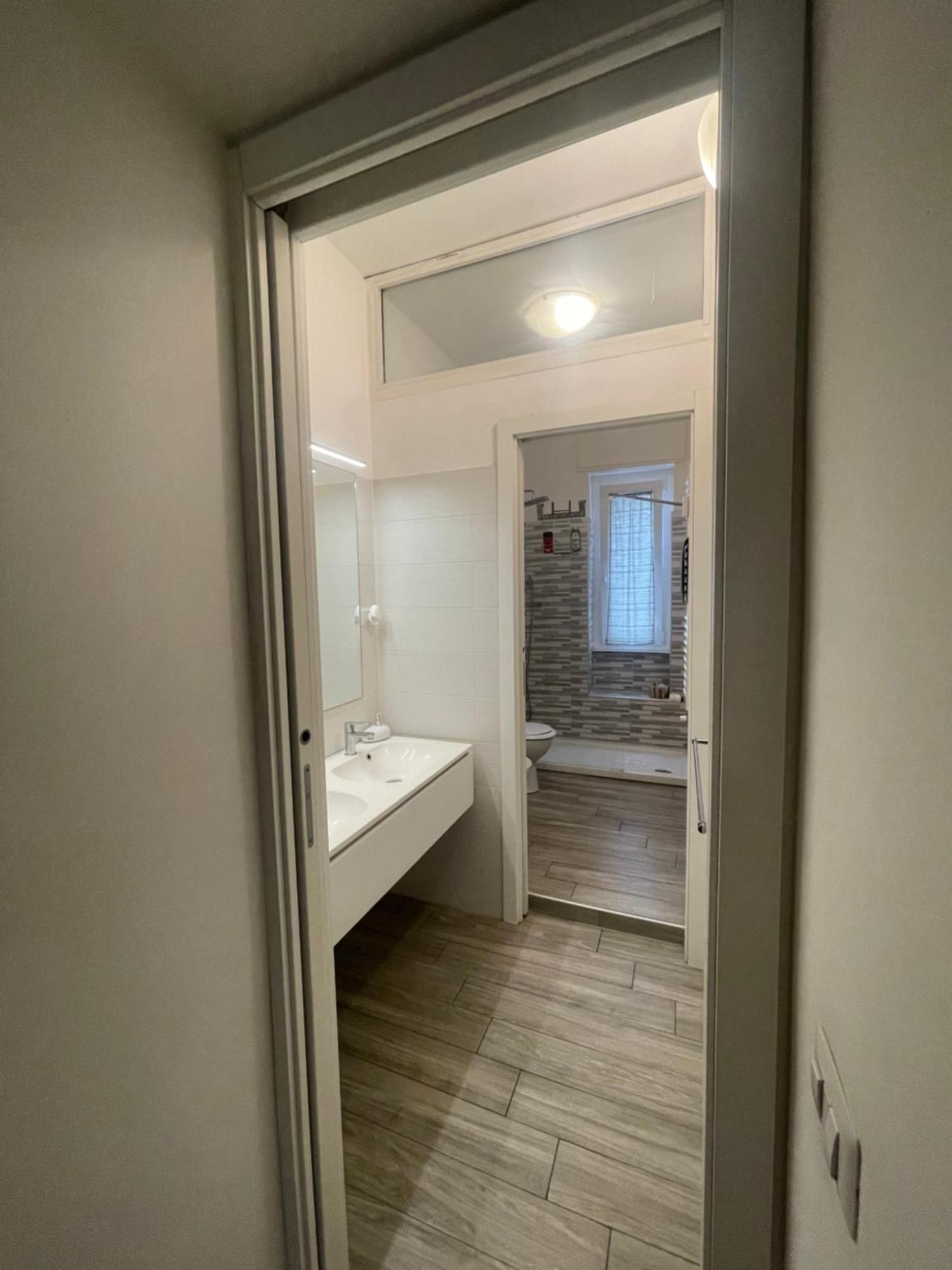 Gardone Apartment - Ampio Appartamento Con 2 Camere Da Letto - Comodo Per Duomo! Milano Exterior foto