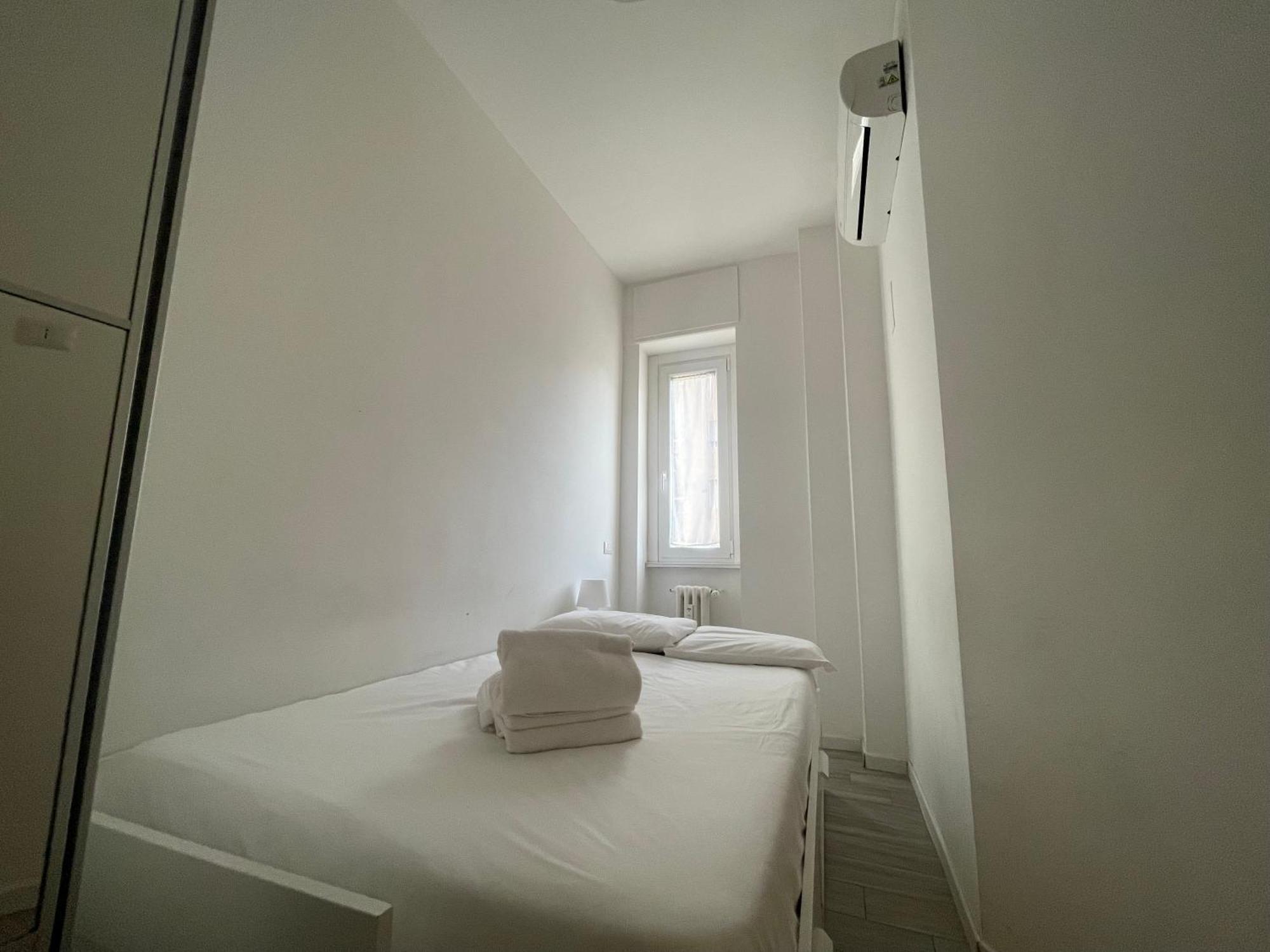 Gardone Apartment - Ampio Appartamento Con 2 Camere Da Letto - Comodo Per Duomo! Milano Exterior foto