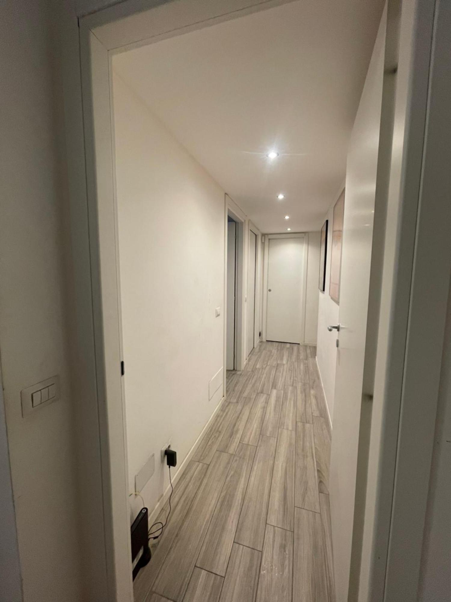 Gardone Apartment - Ampio Appartamento Con 2 Camere Da Letto - Comodo Per Duomo! Milano Exterior foto
