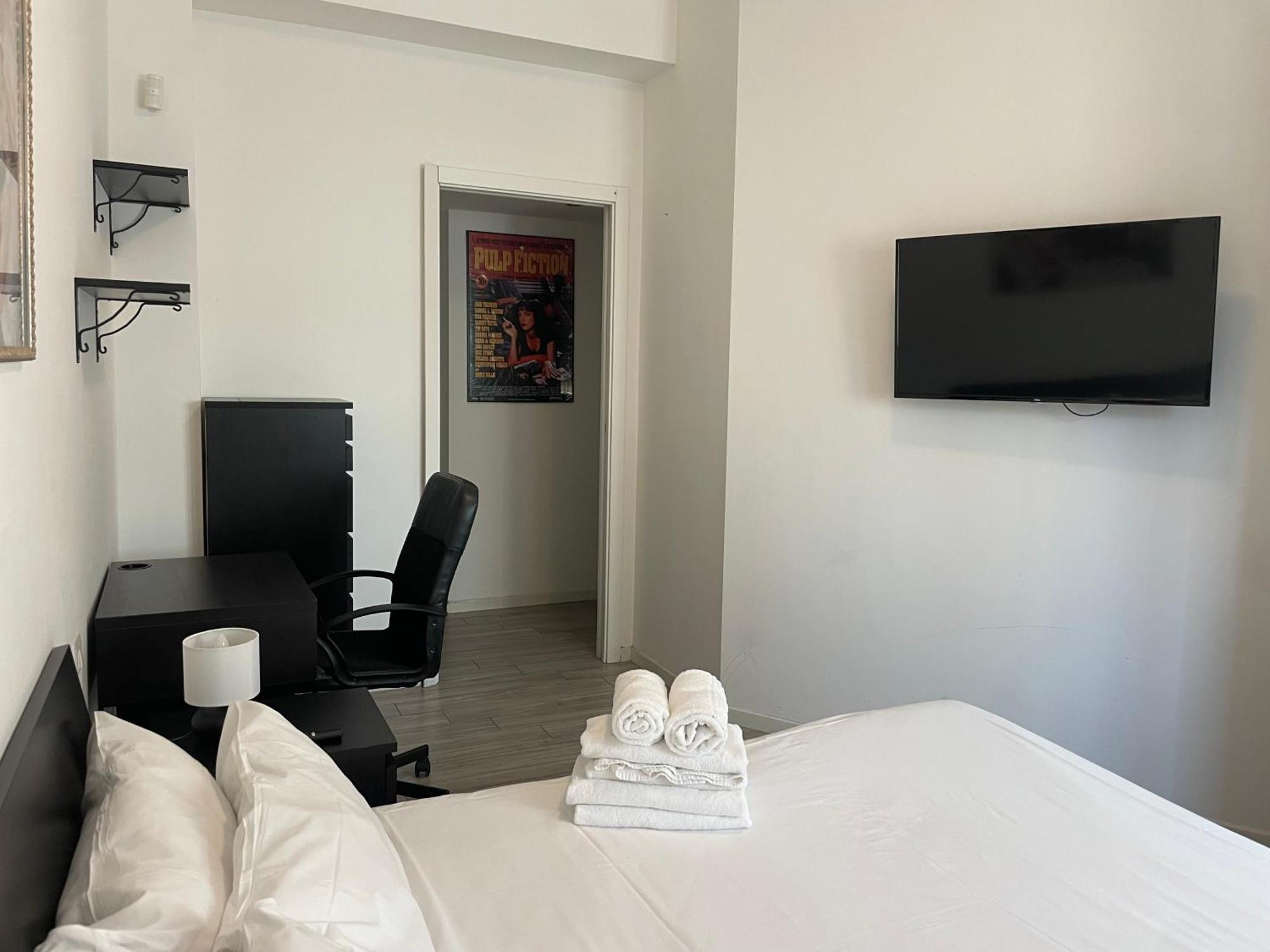 Gardone Apartment - Ampio Appartamento Con 2 Camere Da Letto - Comodo Per Duomo! Milano Exterior foto